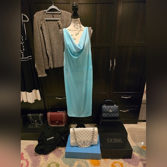 Escada Sheath Dress Blue Beaded Accents Sleeveless Perfect ! - Picture 3 of 7